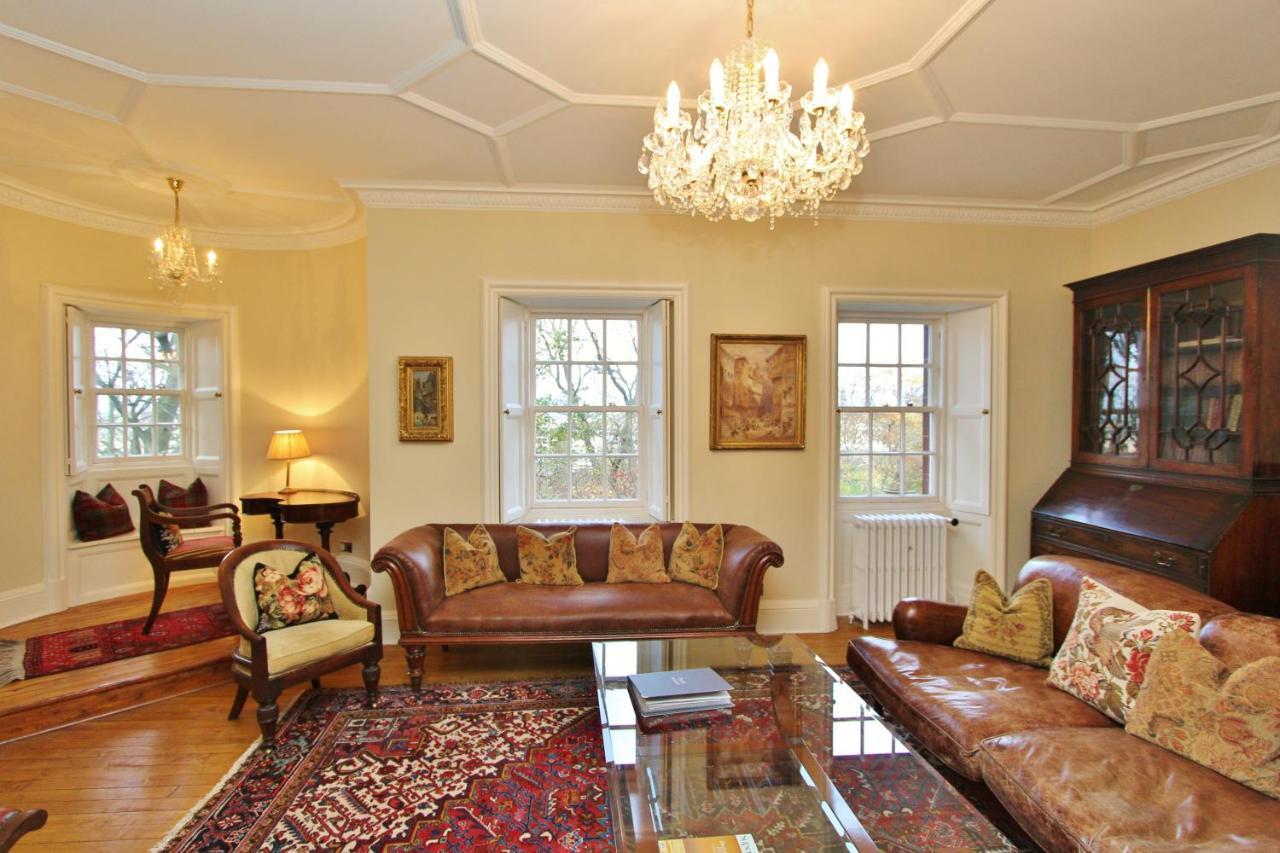 Ramsay Garden - Spacious 3-Bedroom Apartment Next To Edinburgh Castle エクステリア 写真