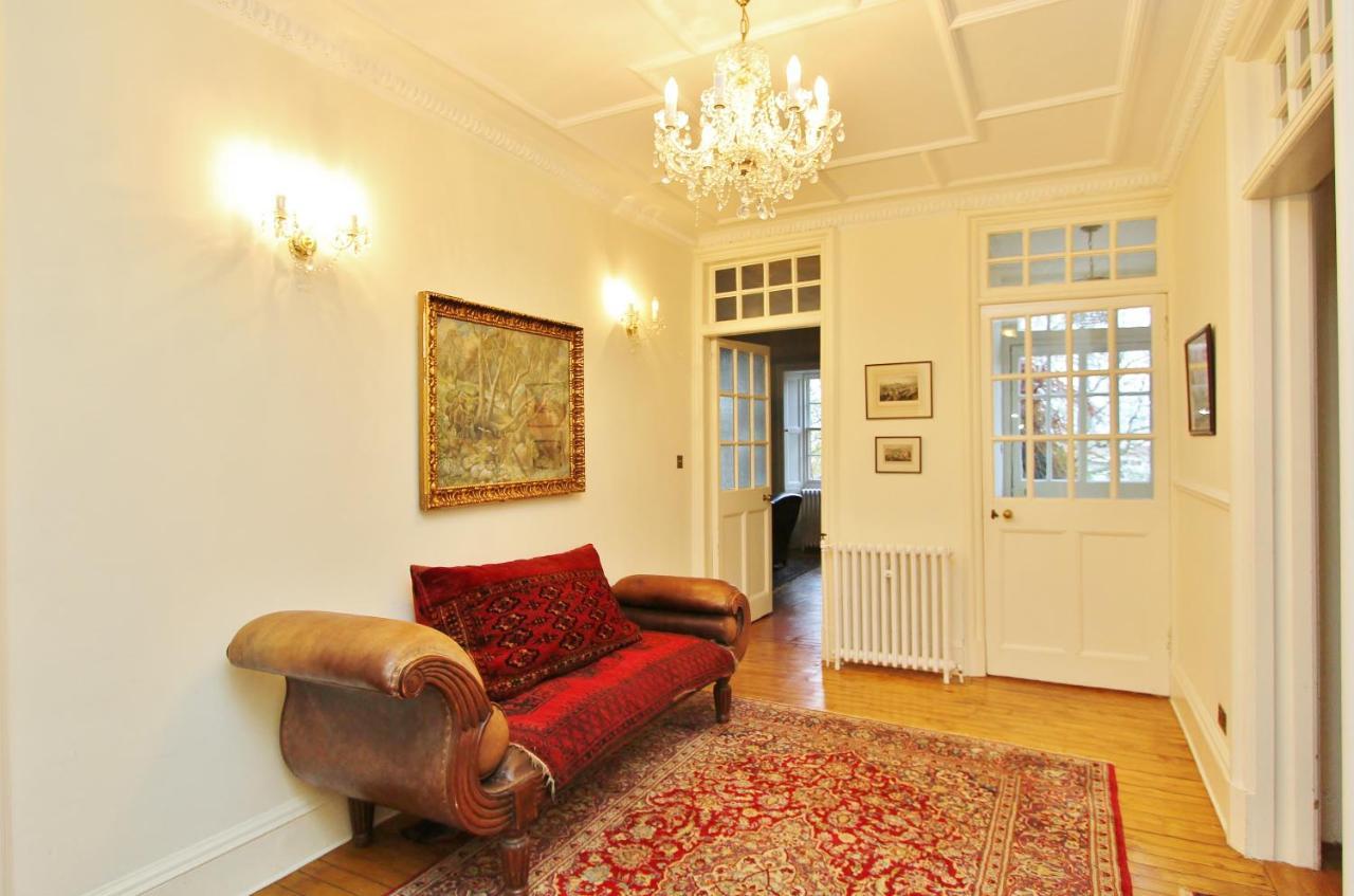 Ramsay Garden - Spacious 3-Bedroom Apartment Next To Edinburgh Castle エクステリア 写真