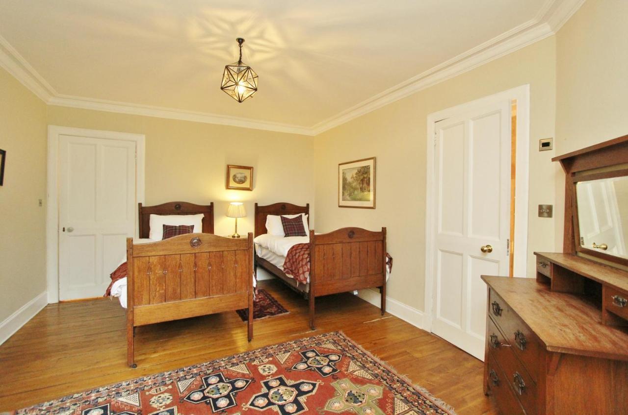Ramsay Garden - Spacious 3-Bedroom Apartment Next To Edinburgh Castle エクステリア 写真