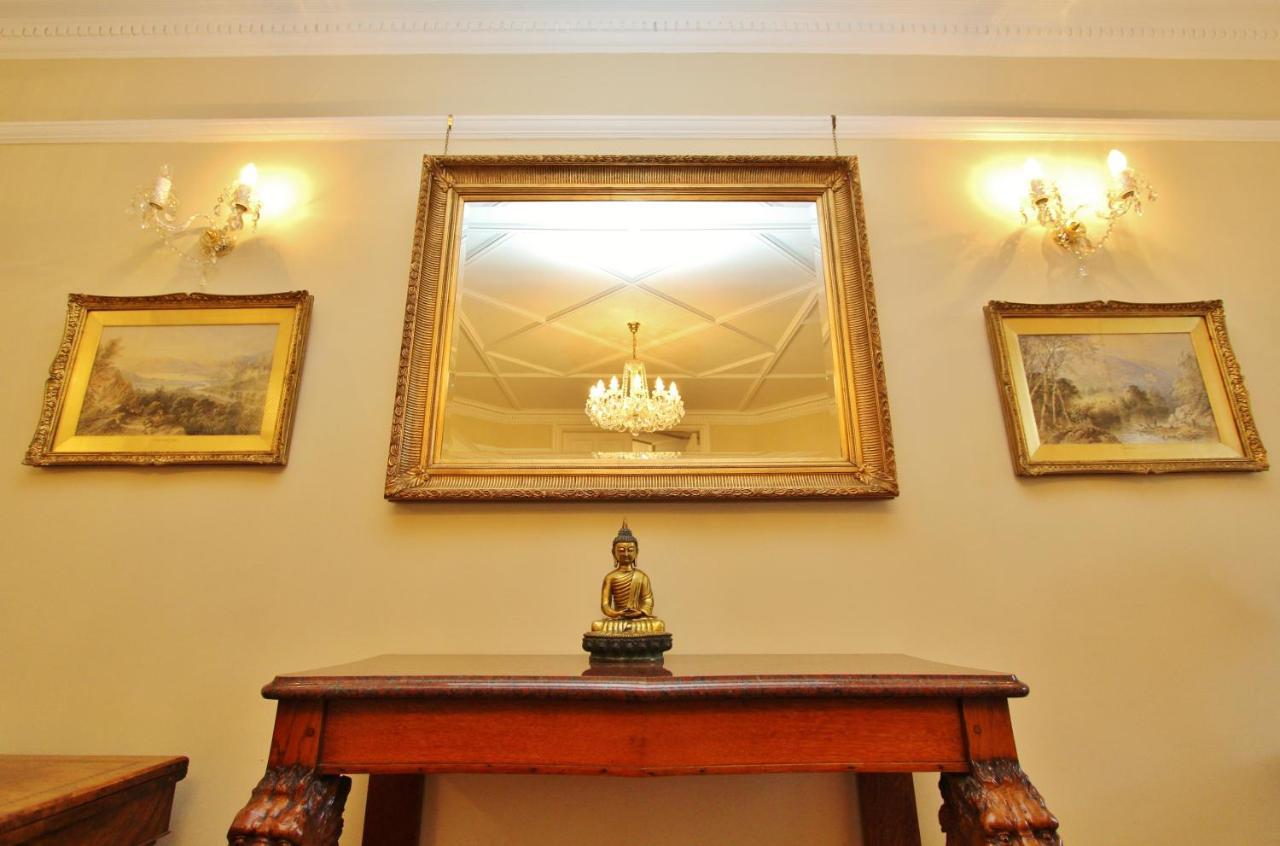 Ramsay Garden - Spacious 3-Bedroom Apartment Next To Edinburgh Castle エクステリア 写真
